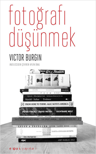 Fotoğrafı Düşünmek %25 indirimli Victor Burgin