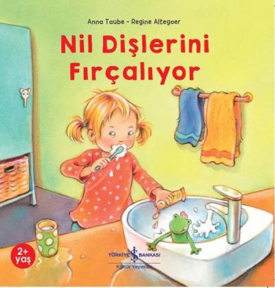 Nil Dişlerini Fırçalıyor Anna Taube